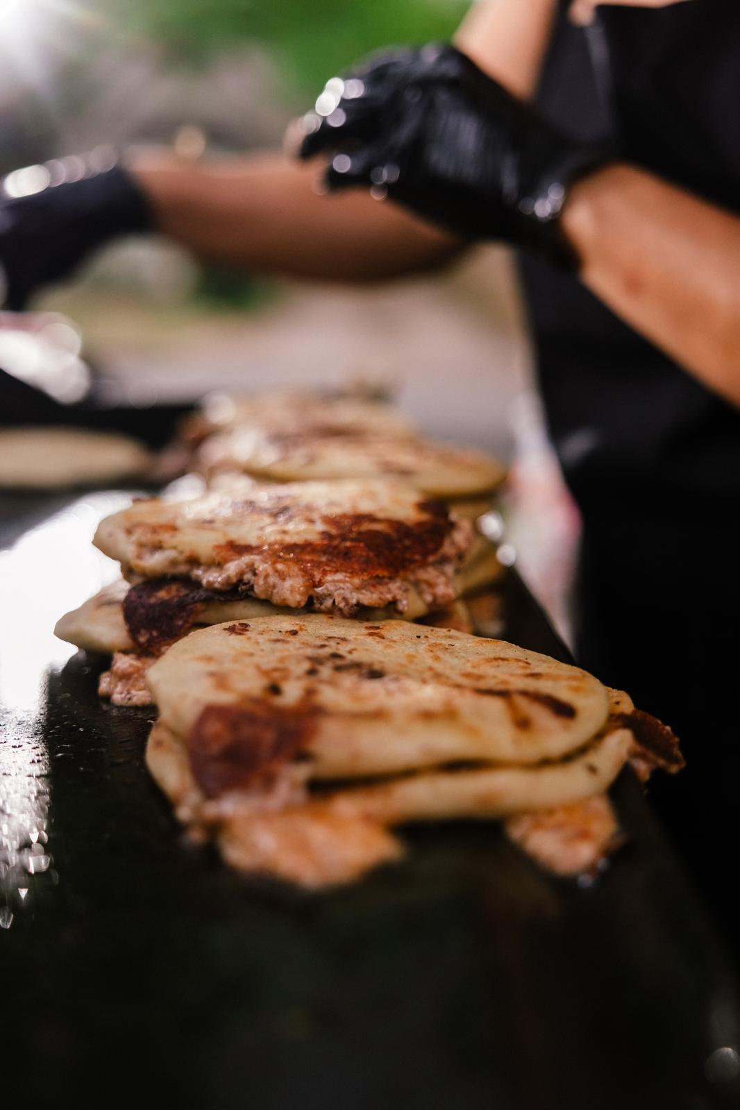 Pupusas Cart (3)